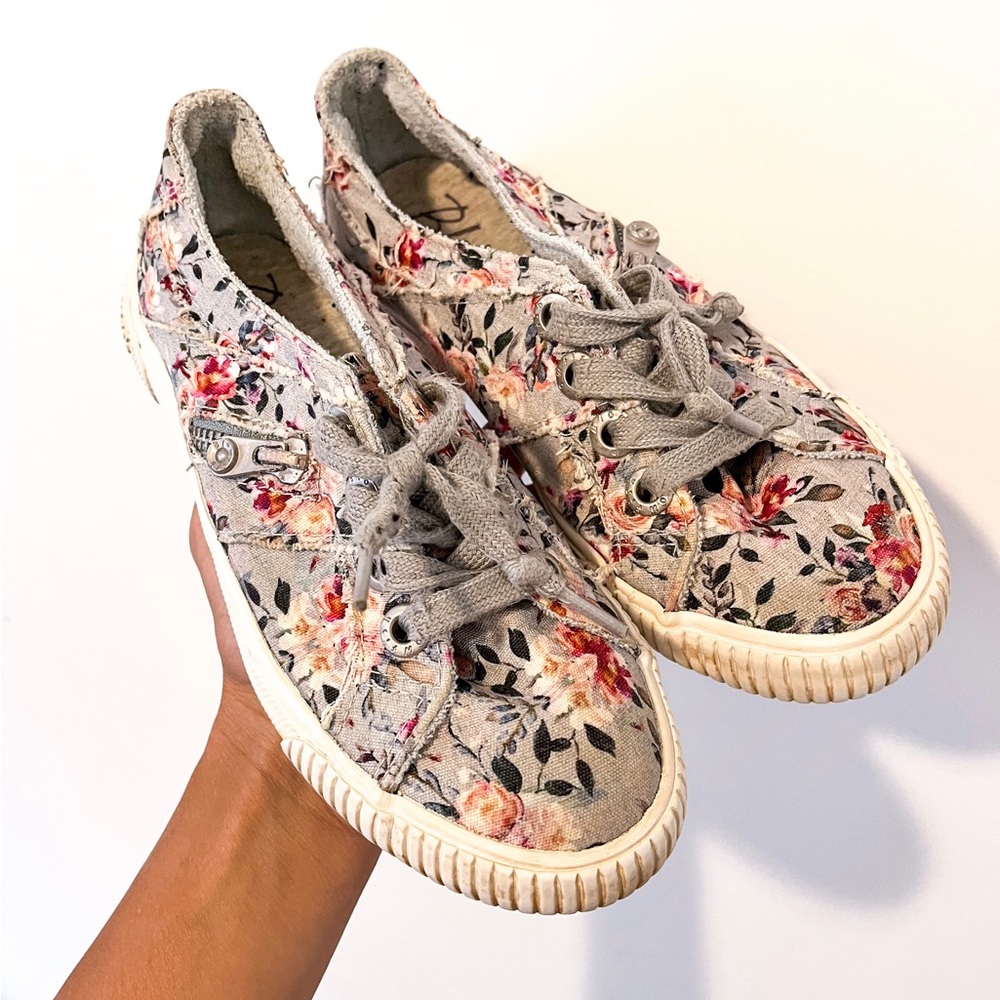 Girls Blowfish shoes. Size 2.